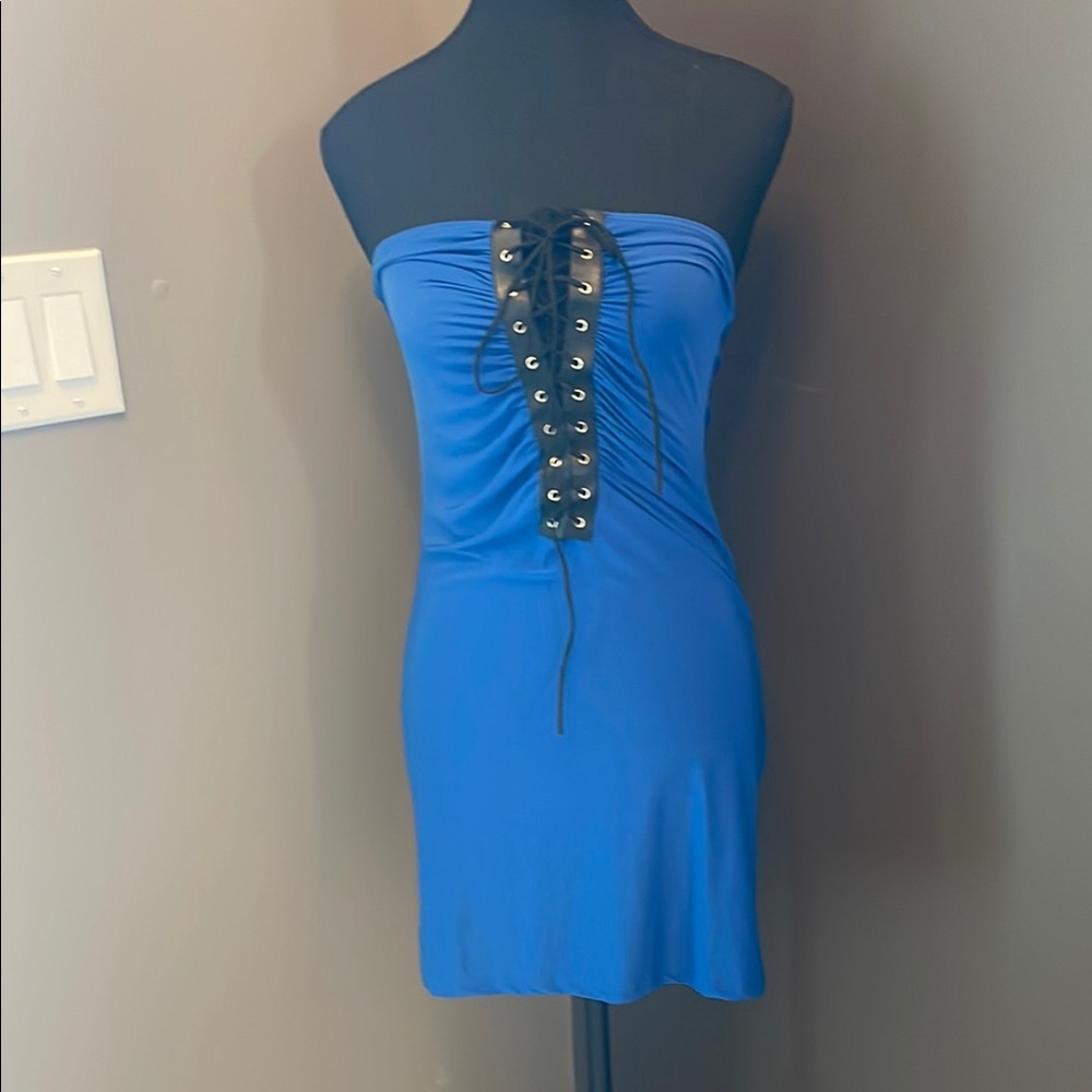 Blue bodycon strapless laceup dress